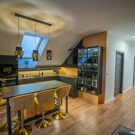 Apartament W Cieplicach Gold Jelenia Gora Exterior photo